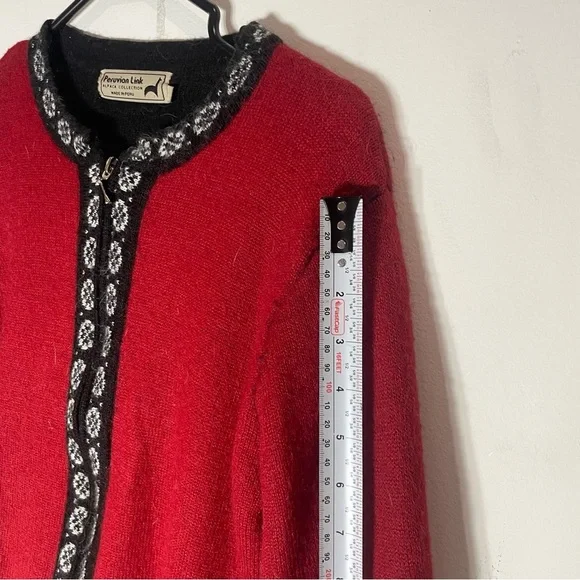 Peruvian Alpaca zip up - Picture 7 of 9